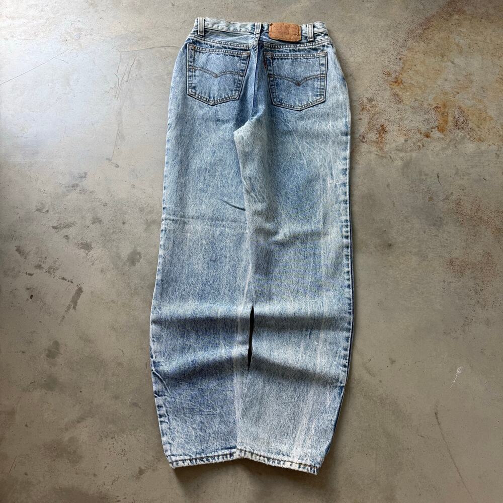 Vintage 90’s Levi’s 501 Retro Acid Wash Denim Jeans Size Women’s 7 Made in USA